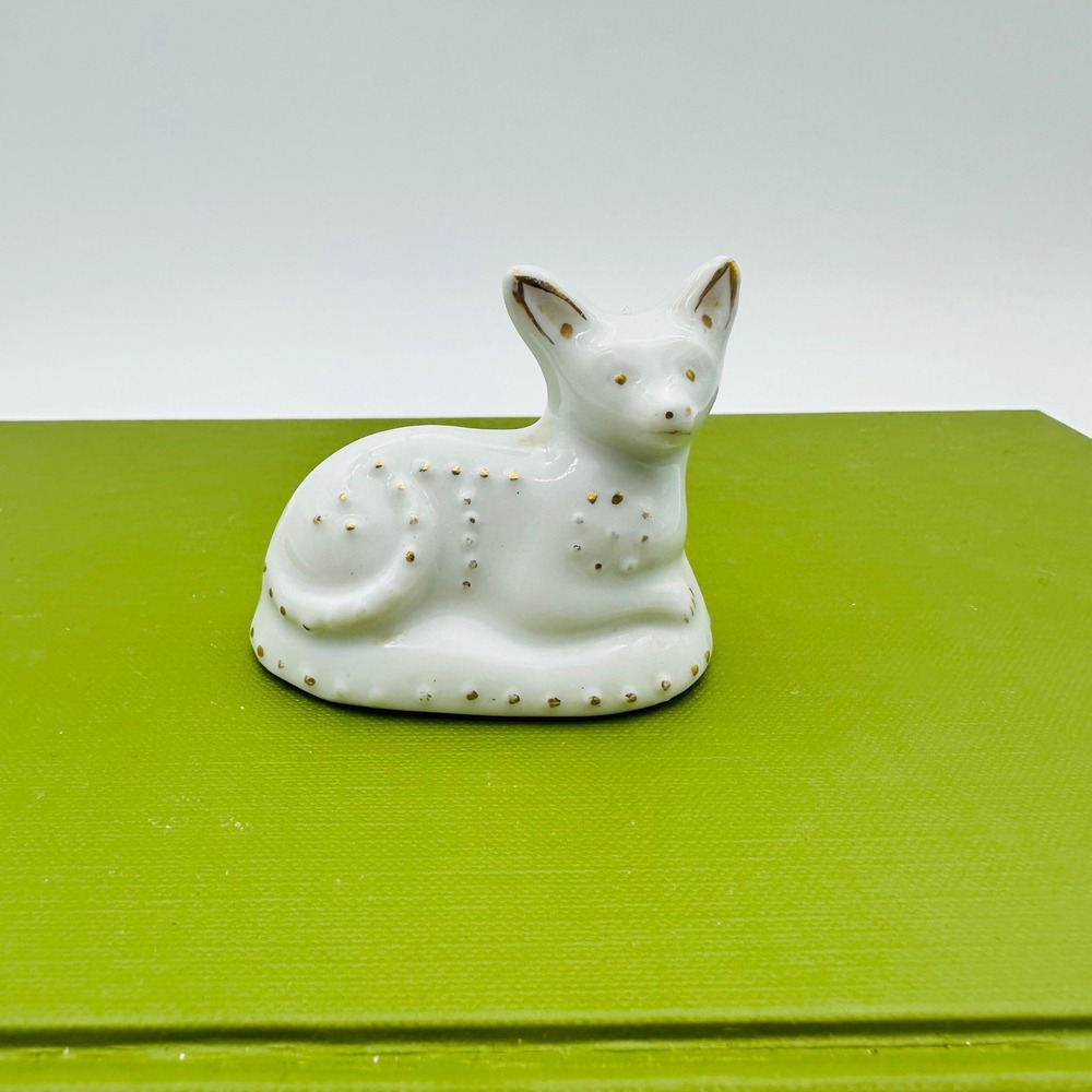 Chelsea‎ Gold Anchor White Ceramic Fox Staffordshire Figurine 2"